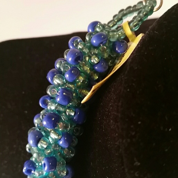 HANDMADE BEADED NECKLACE AND BRACELET - Picture 3 of 5